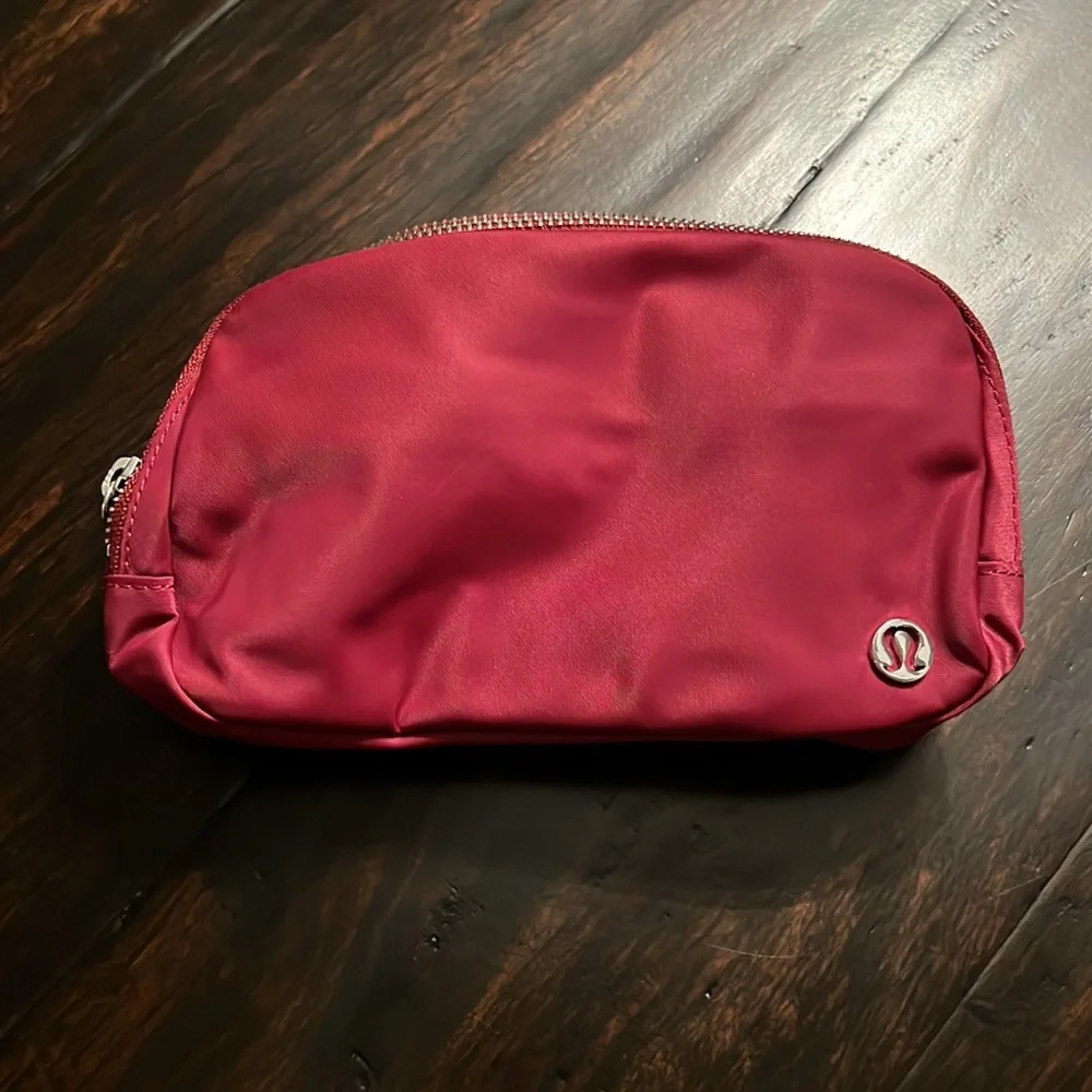 NWT * Lululemon Mulled Wine Everywhere Belt Bag